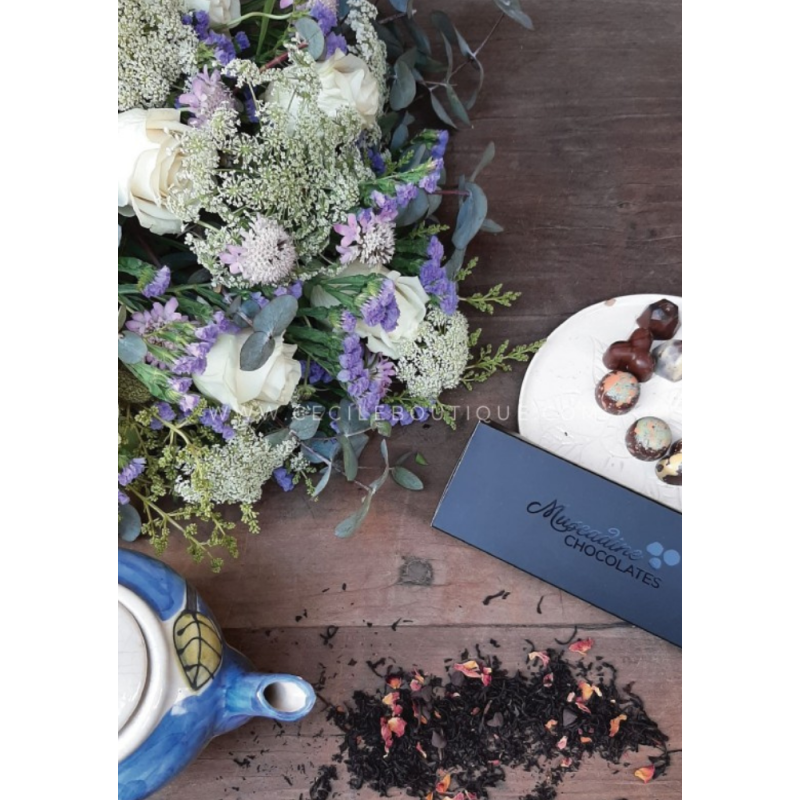 Meeting Night | Flower Bouquet and Tea Blends Meeting Night | Flower Bouquet and Tea Blends