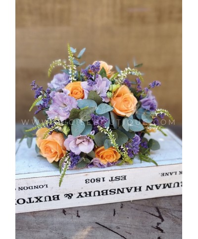 Aura| Bouquet of flowers and perfume