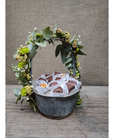 Reina de Pascua | Coronita & chocolates