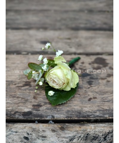 Clara | Boutonniere