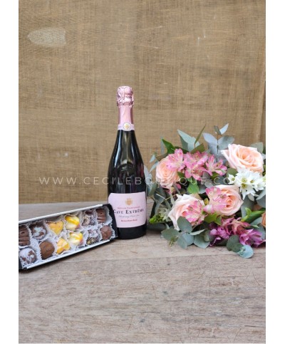 Corazón divino | Ramo, chocolates y champagne