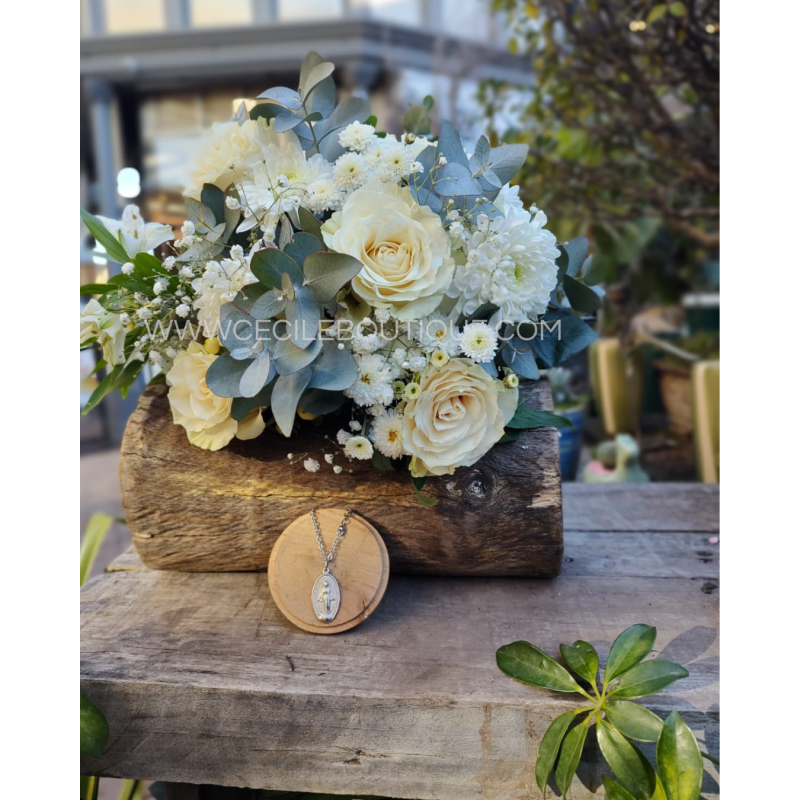 Gracia Divina | Ramo de flores con cadenita