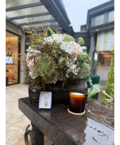 Canção para a Chuva | Buquê, Vela e Medalha