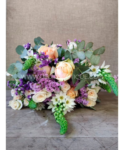 Ella te necesita|Ramo bouquet